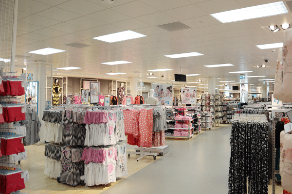 Binnen kijken bij Primark Zwolle
