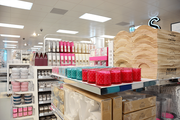 Binnen kijken bij Primark Zwolle