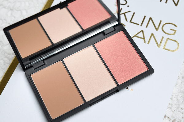 Sleek Face Form Contouring And Blush Palette Light